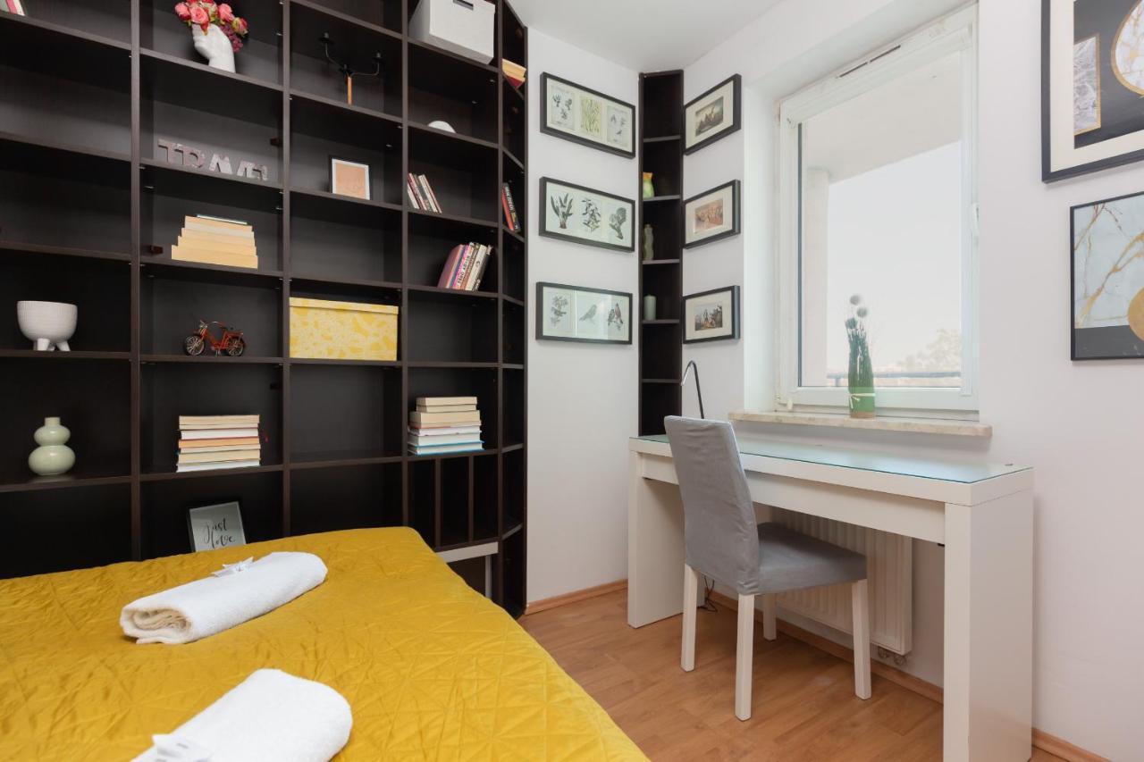 Cozy Apartment With Balcony Warszawa By Noclegi Renters エクステリア 写真